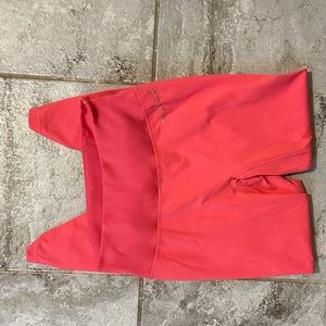 Whitney Simmon’s Gymshark Ribbed leggings